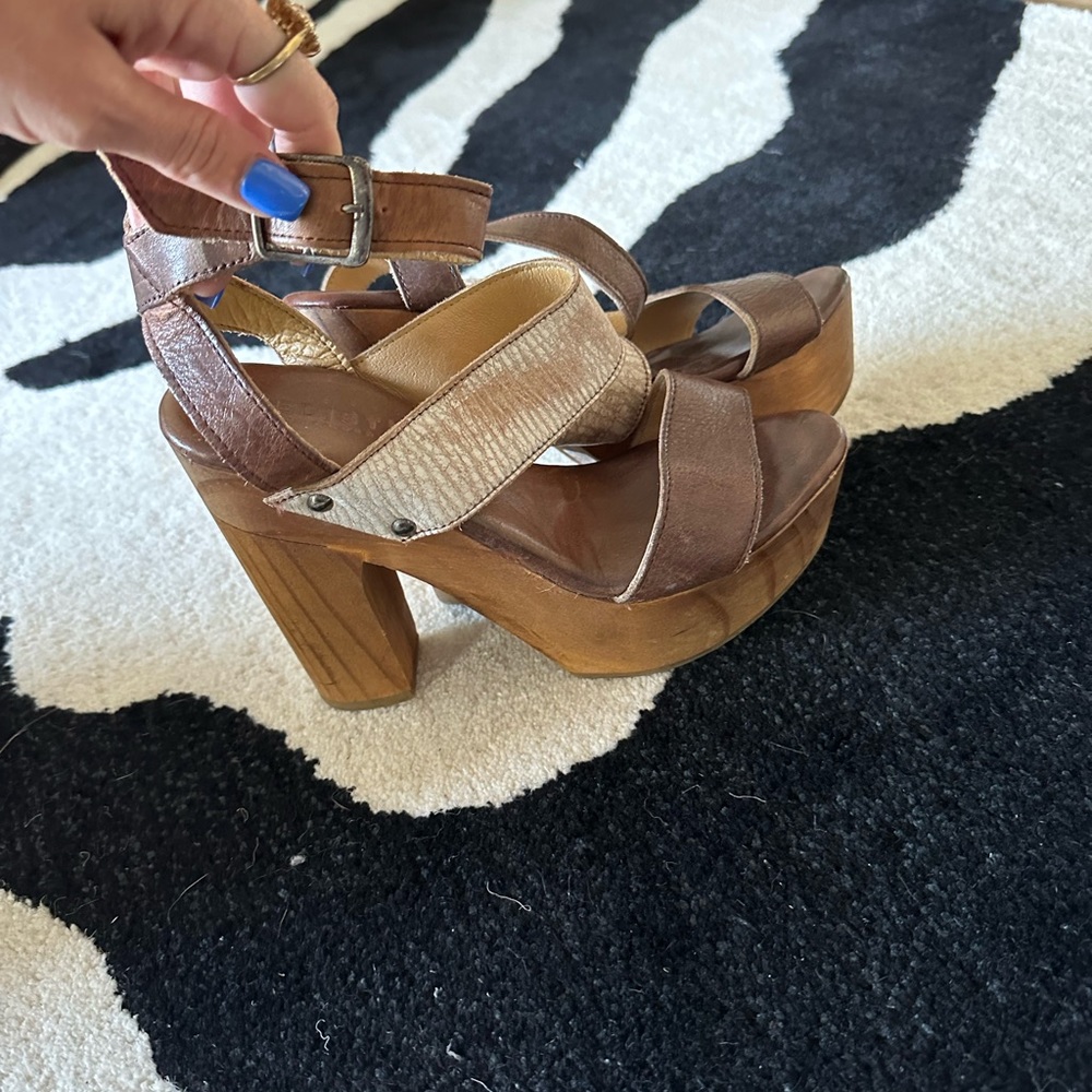 Size 7 Bed Stu Sophie wood leather ankle strap heels tan brown